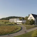 St Elisabeth Hotel 3*
