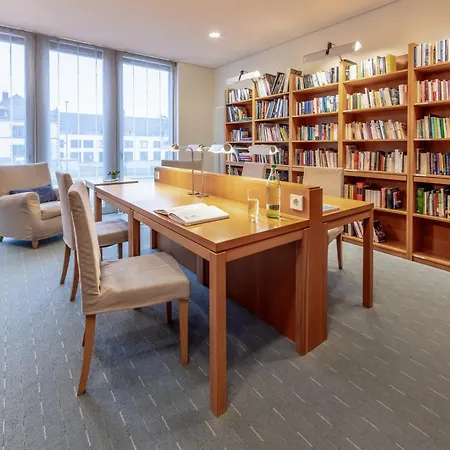 St Elisabeth فندق