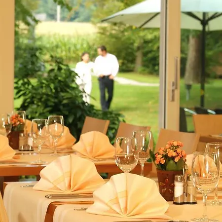 ホテル St Elisabeth 3*