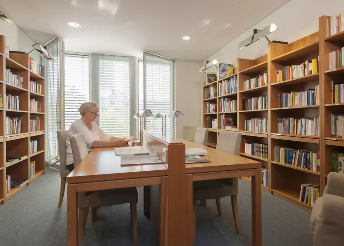 St Elisabeth فندق 3*